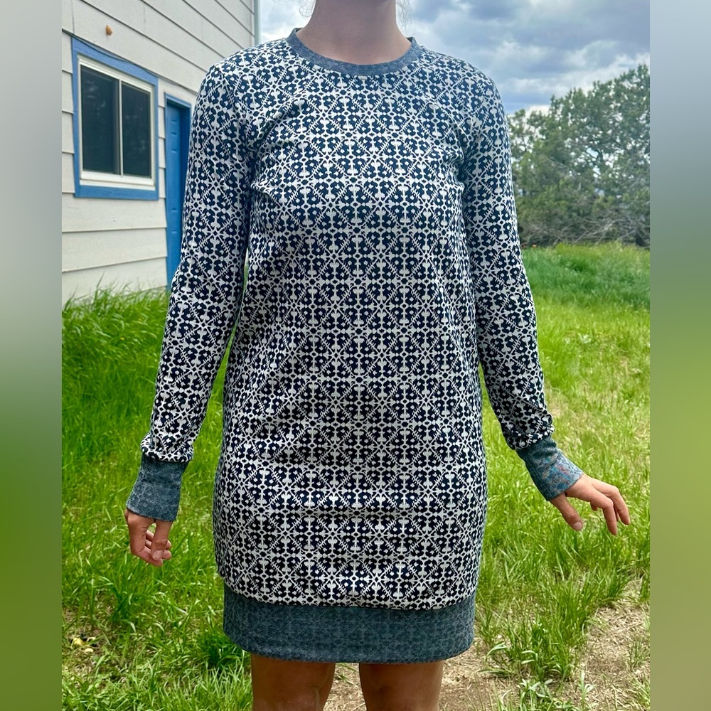 KAVU sweater dress!